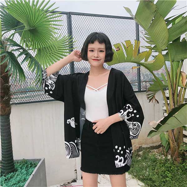 Veste Haori japonais pour femme Kumo-4.jpg