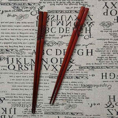 Baguettes japonaises en bois sculpté-2.jpg