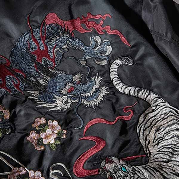 Sukajan veste style bomber japonais Tora-10.jpg