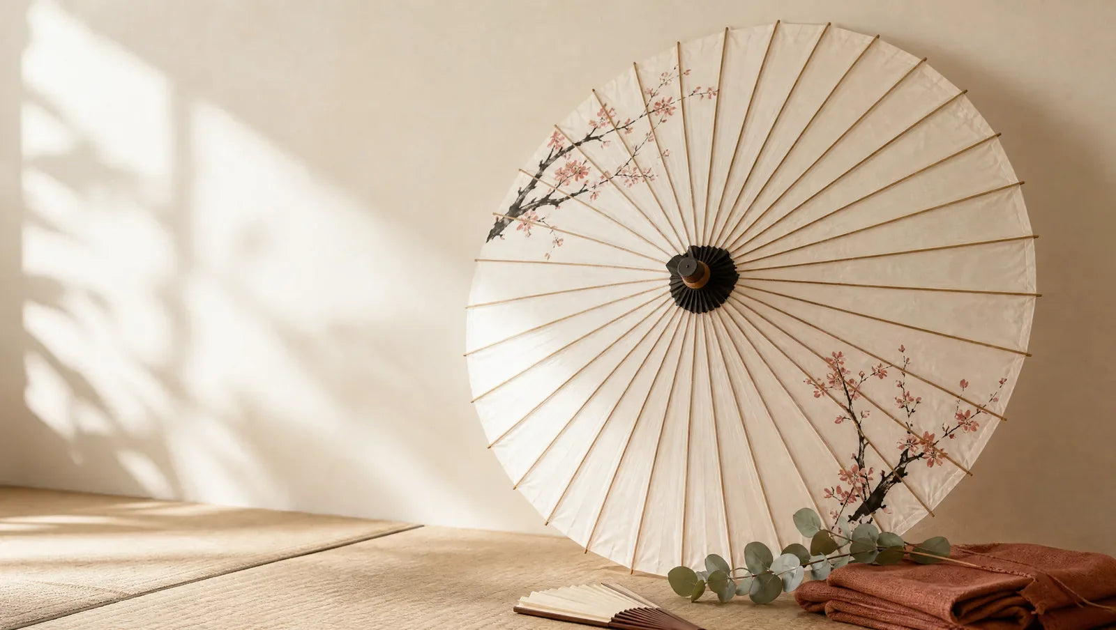 Ombrelle japonaise : guide d'achat des matières, des motifs et des usages