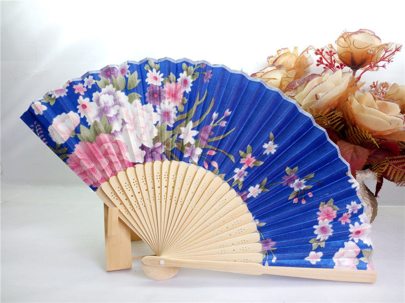Éventail pliant japonais en bambou, coloris Bleu Roi Fleuri