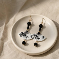 Boucles d'oreilles éventail noir à perles