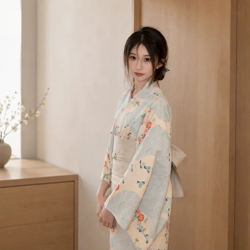 Robe kimono japonaise motif floral