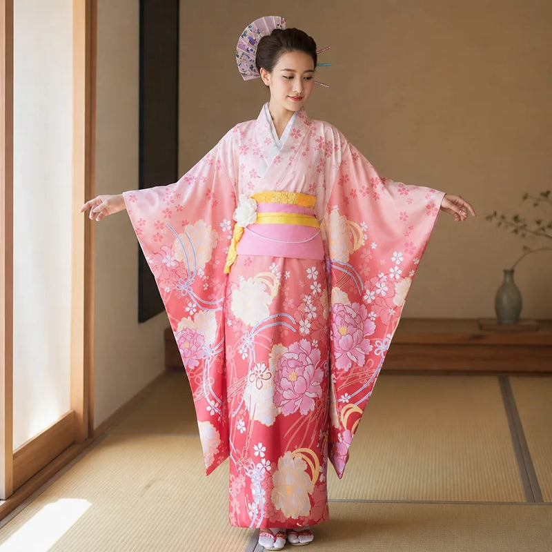 Kimono japonais floral rose