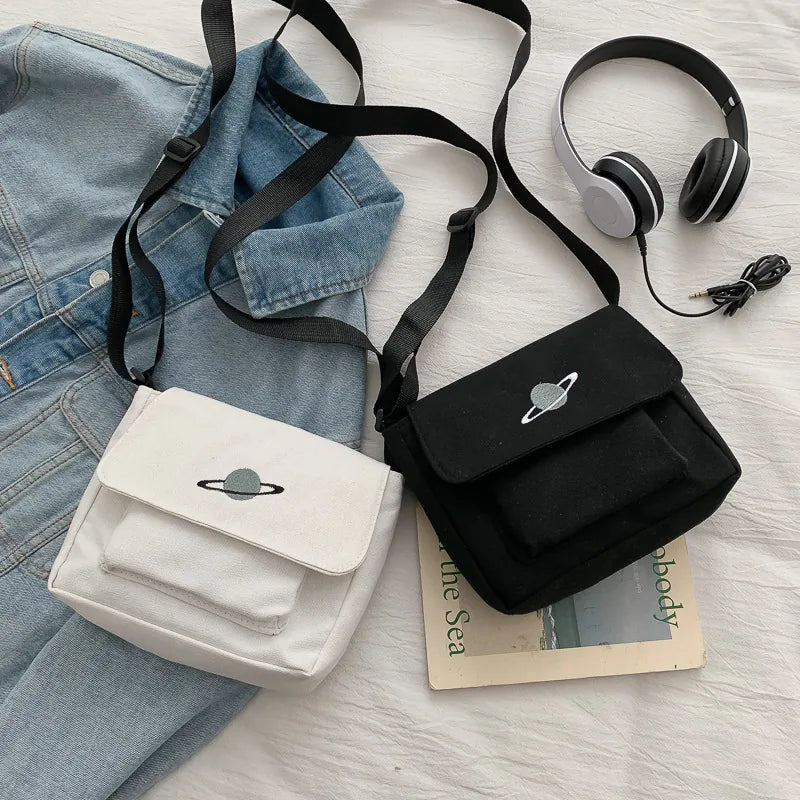 Sac bandoulière carré motif planète