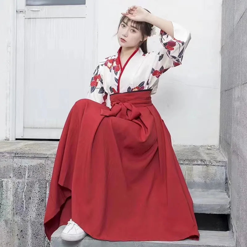 Ensemble kimono haut fleuri jupe plissée