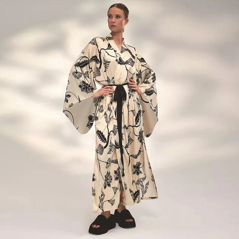 Kimono femme fleuri élégant