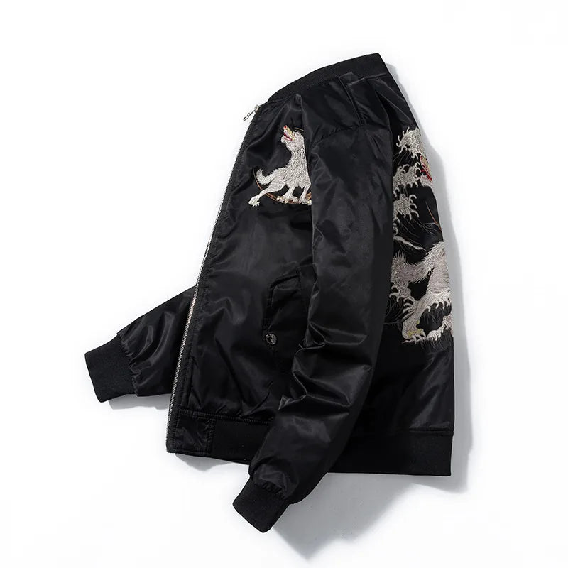 Blouson sukajan brodé loup et vagues