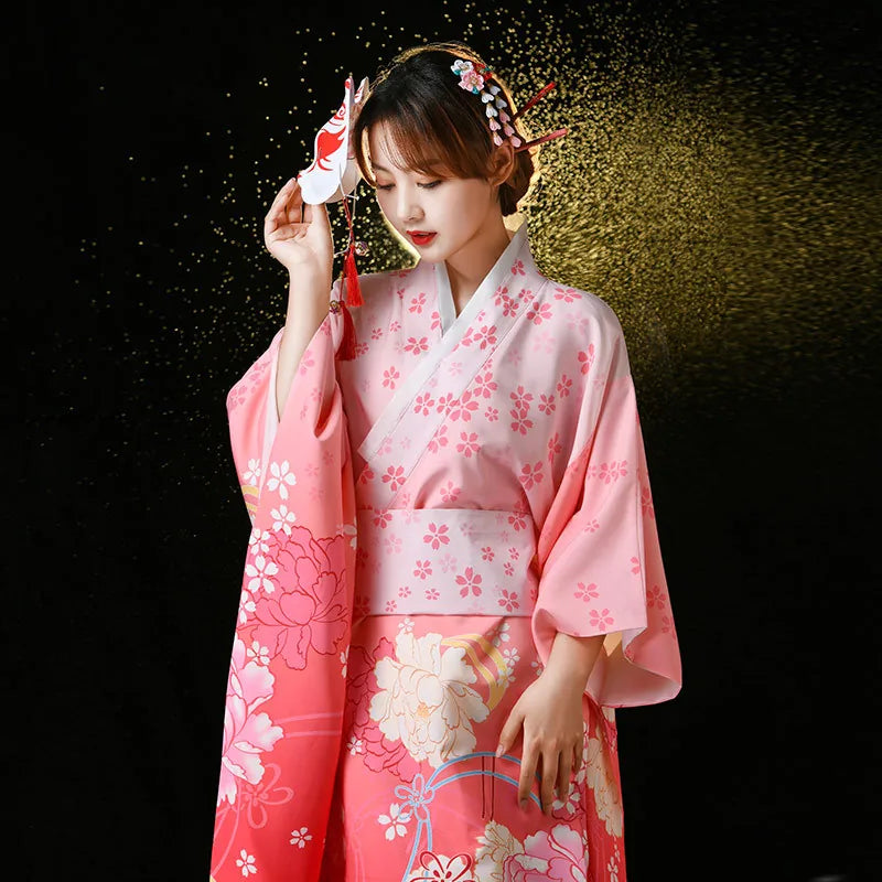 Robe kimono longue satinée fleurie