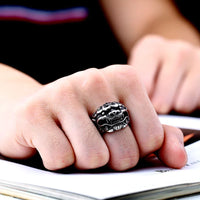 Bague homme lion gardien en acier