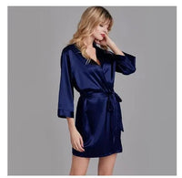 Robe de Chambre Kimono Femme Satinée, coloris Bleu Marine