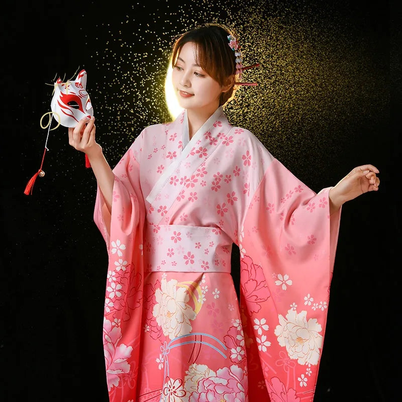Robe kimono longue satinée fleurie