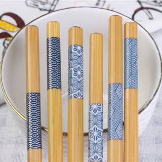 Baguettes aux motifs japonais
