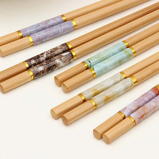 Baguettes japonaises en bois clair