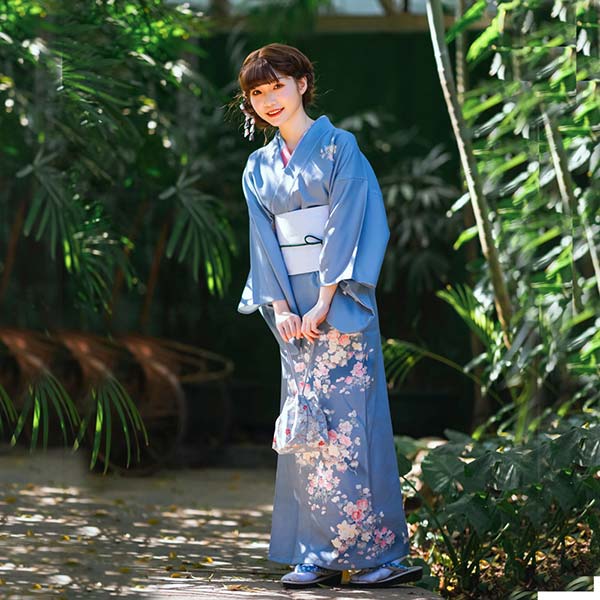 Kimono japonais Sakura bleu-3.jpg