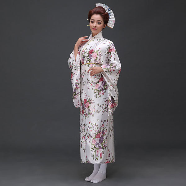 Kimono japonais floral blanc-4.jpg