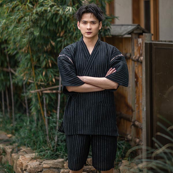 Jimbei traditionnel japonais rayé