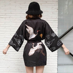 Kimono court noir motif grues-3.jpg