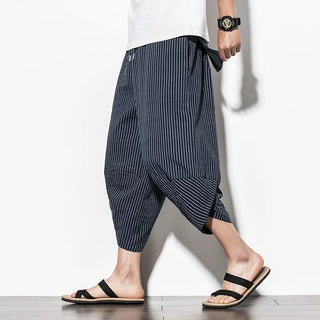 Pantalon japonais traditionnel rayé bleu foncé