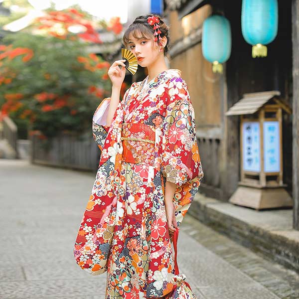 Kimono japonais motifs traditionnels-0.jpg