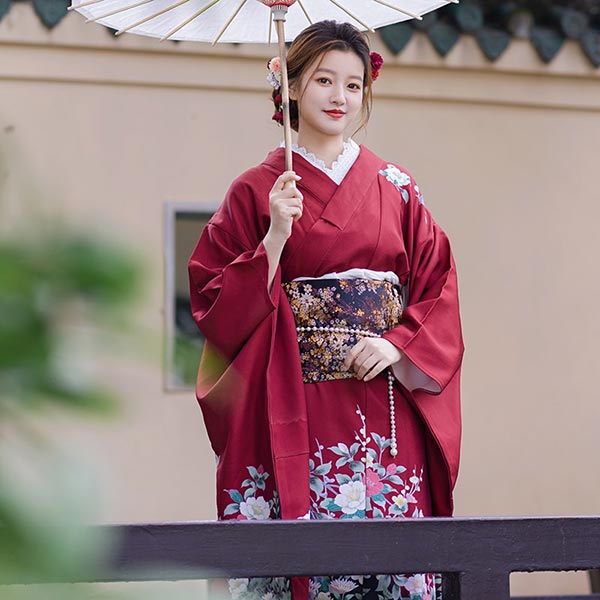 Kimono japonais Maiko bordeaux-1.jpg