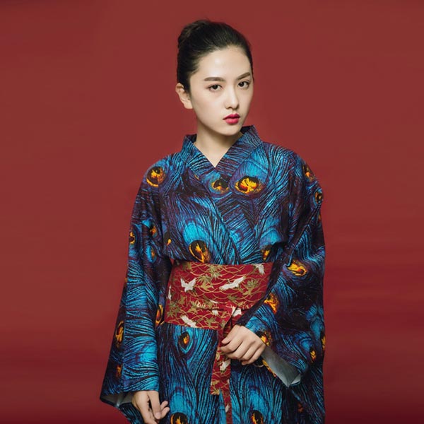 Kimono japonais femme imprimé paon-4.jpg