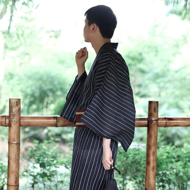 Kimono Traditionnel Homme Bleu à Rayure