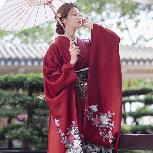 Kimono japonais Maiko bordeaux-0.jpg