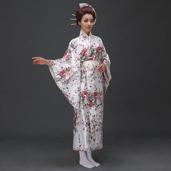 Kimono japonais floral blanc-3.jpg