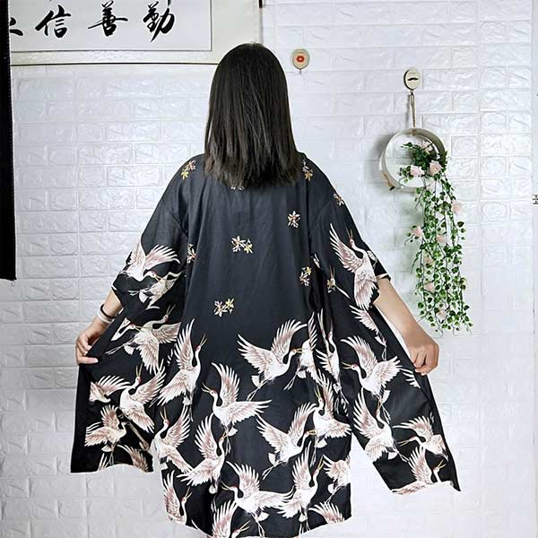 Veste longue style kimono motif grues-0.jpg