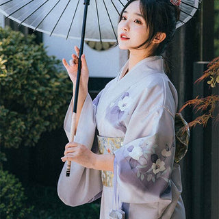 Kimono japonais à fleurs pour femme