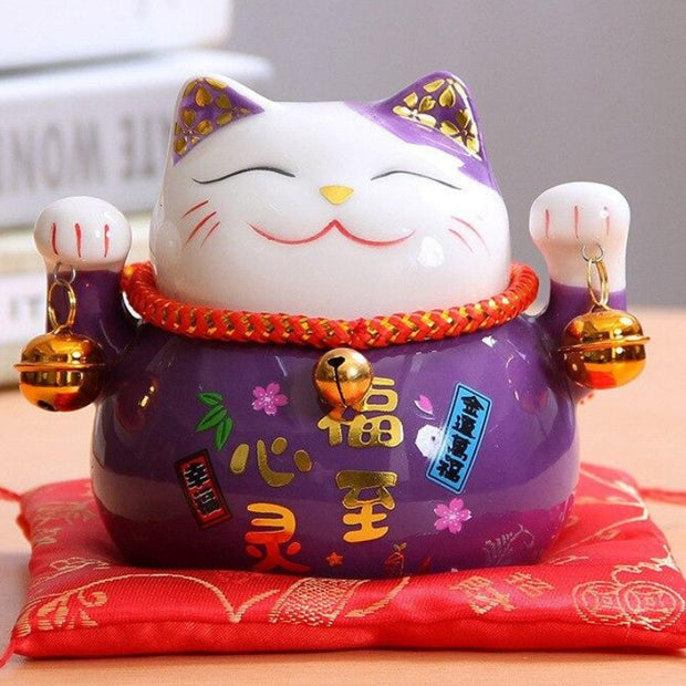 Chat Maneki Neko clochettes violet