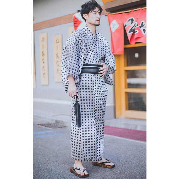 Kimono Japonais Blanc Moderne