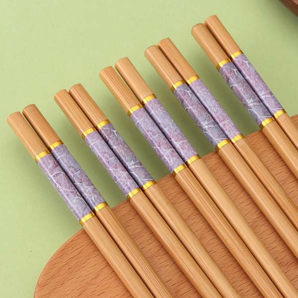 Baguettes japonaises en bois clair-5.jpg