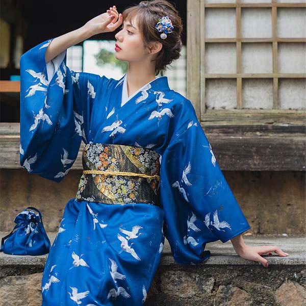 Kimono satiné bleu imprimé grues-0.jpg