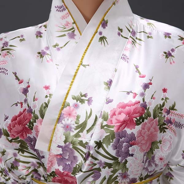 Kimono japonais floral blanc-6.jpg
