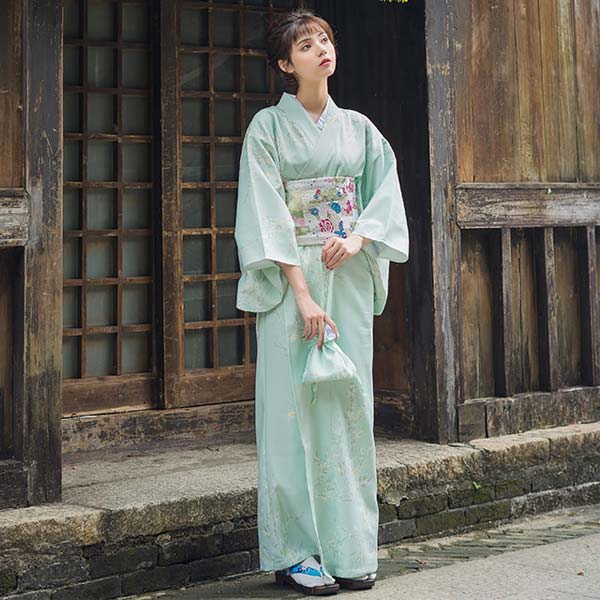 Kimono japonais femme vert pastel-1.jpg