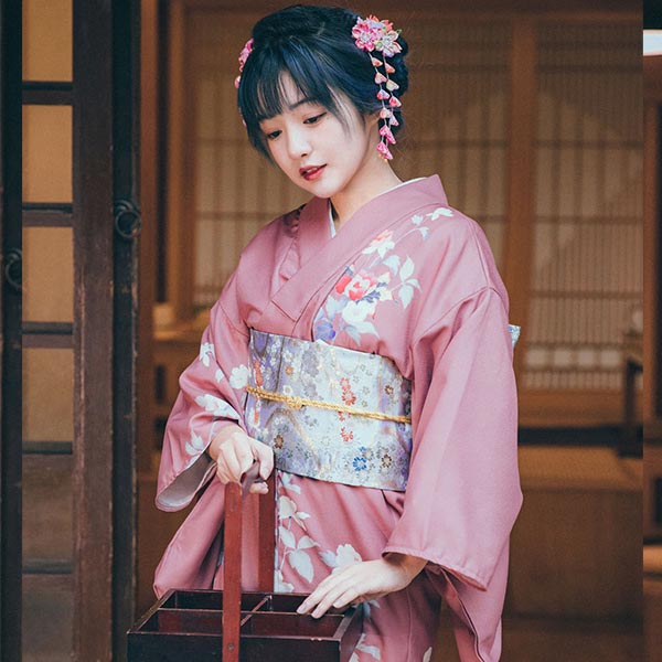 Kimono japonais femme rose pastel-0.jpg