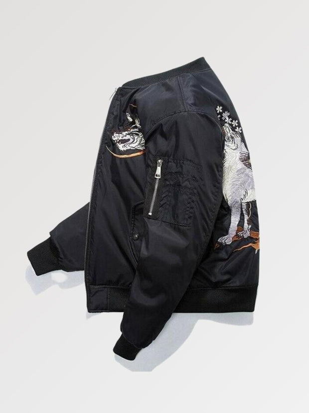 Bomber style Sukajan japonais motif Ōkami-2.jpg